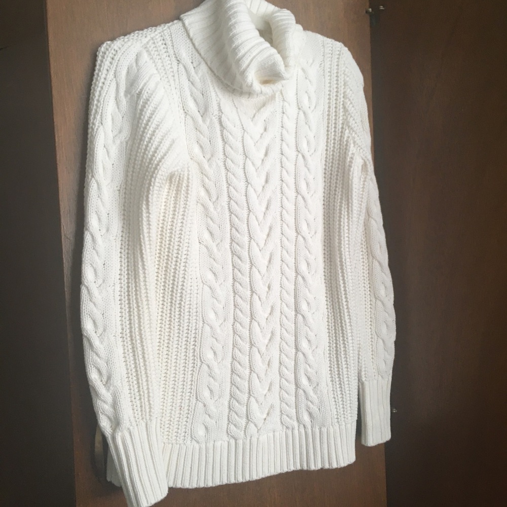 Beautiful gap sweater